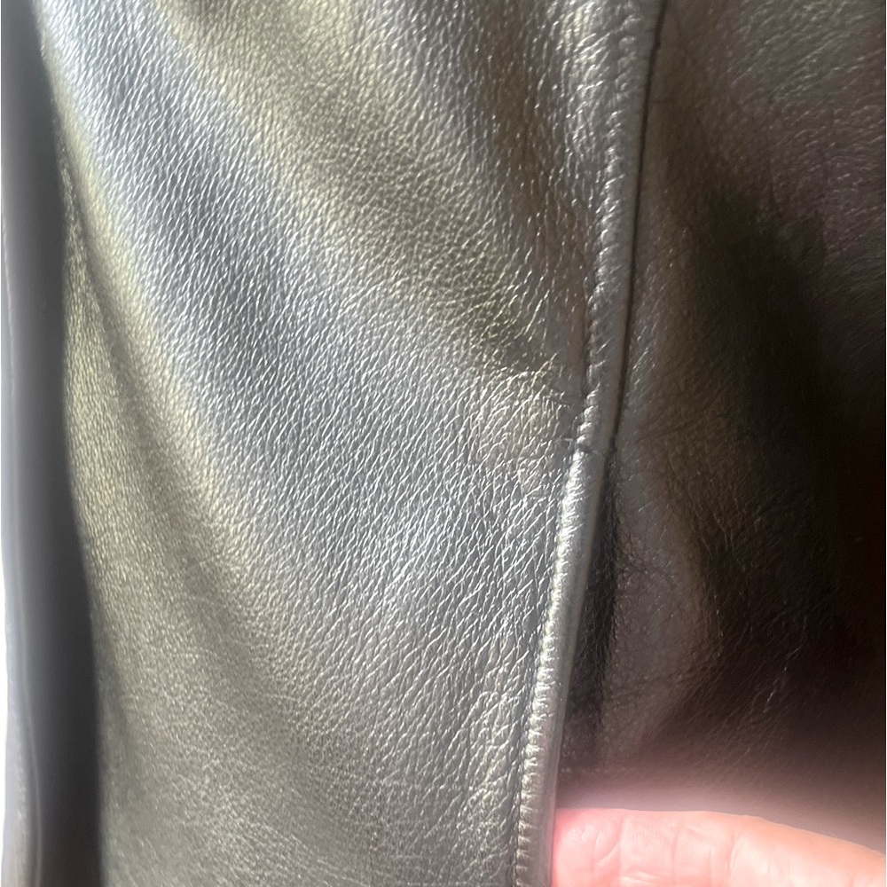 Vintage Wilsons Women’s Black Leather Jacket - Picture 9 of 14